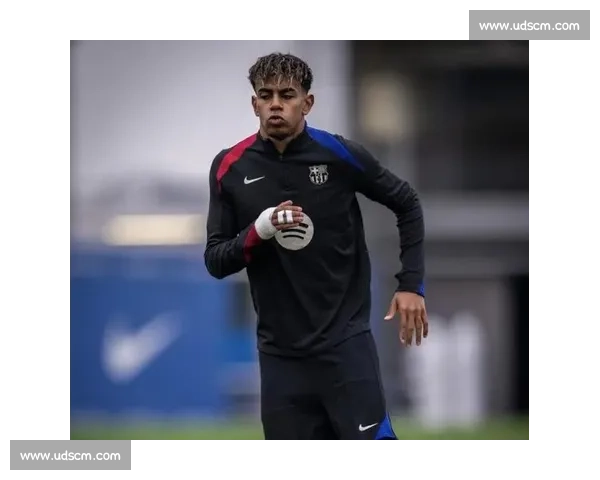 伯纳乌嘘声中的亚马尔：巴萨助教点出困境，18 岁天才的德比必修课